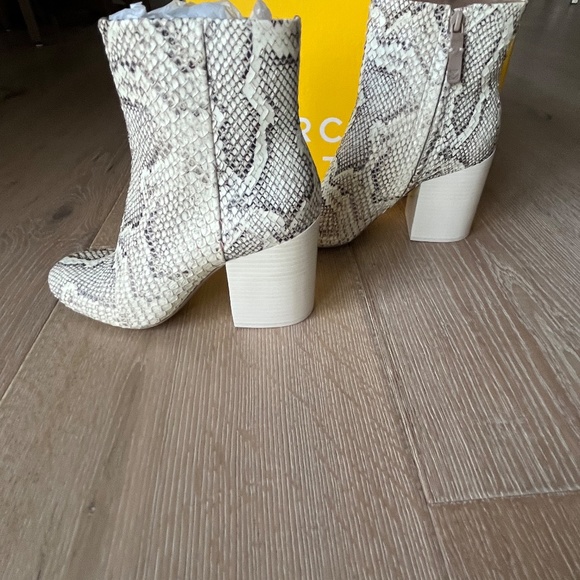 New Mercedes Castillo Booties - Picture 3 of 5